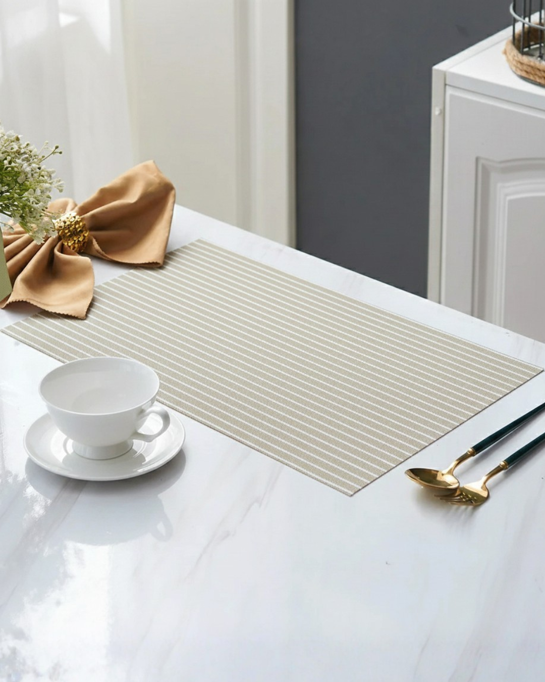 Placemats 100% Cotton 13x19 Inch, Dining Table Placemats Set of 6, Place Mats for Dining Table Decor, Kitchen & Table Linens, Coffee Mat