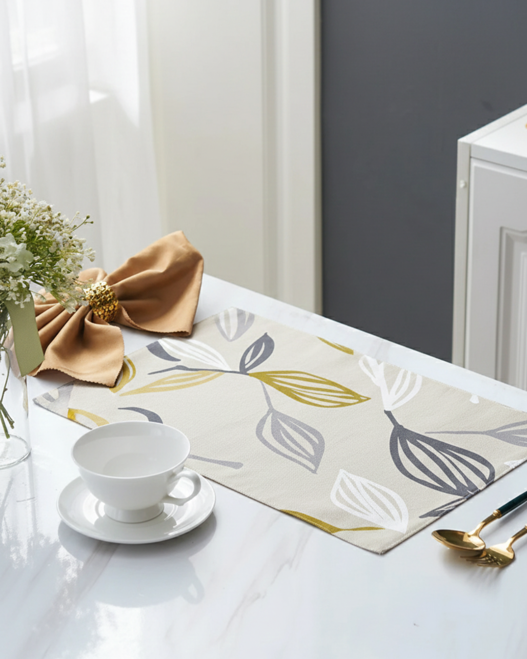 Placemats 100% Cotton 13x19 Inch, Dining Table Placemats Set of 6, Place Mats for Dining Table Decor, Kitchen & Table Linens, Coffee Mat