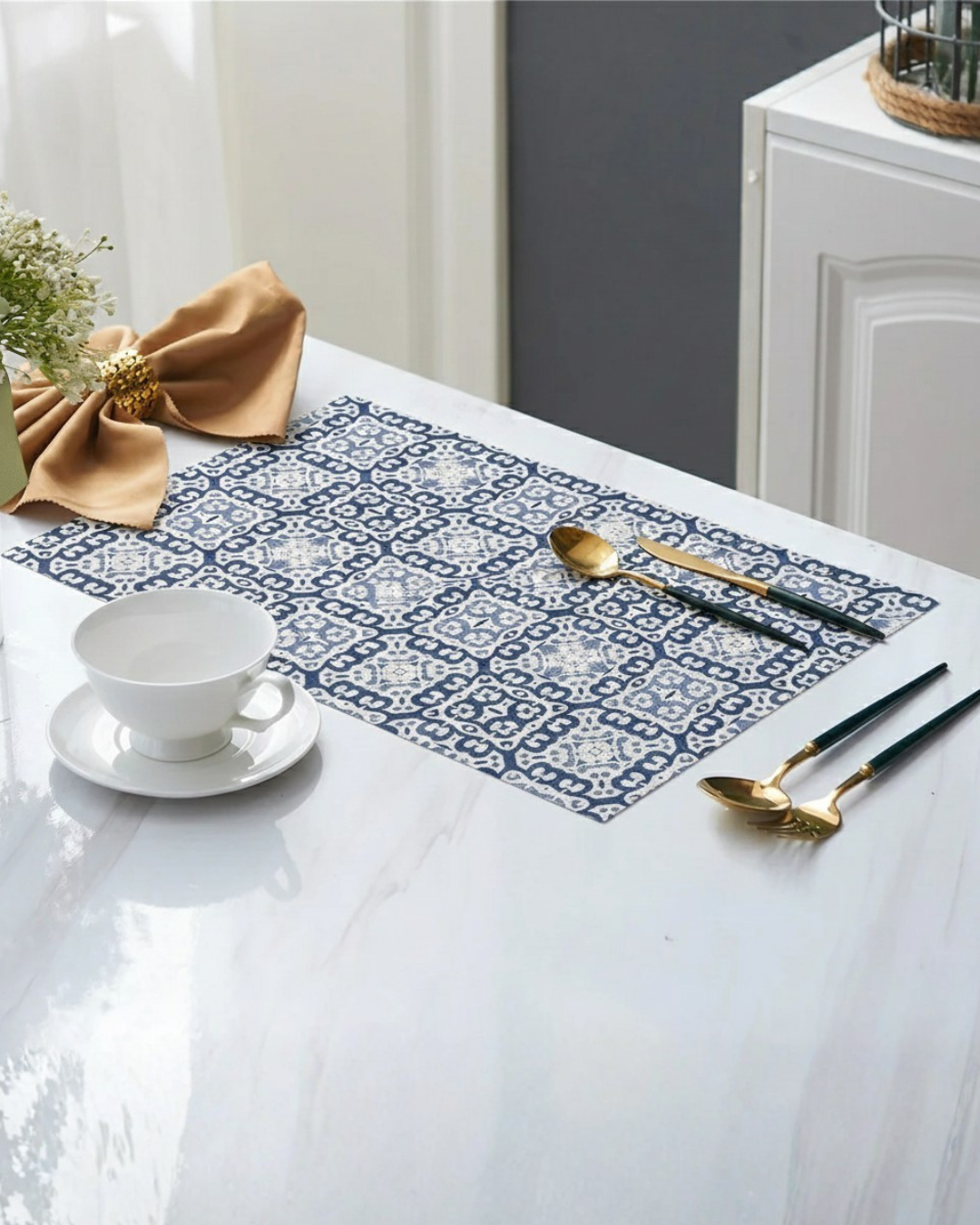 Placemats 100% Cotton 13x19 Inch, Dining Table Placemats Set of 6, Place Mats for Dining Table Decor, Kitchen & Table Linens, Coffee Mat