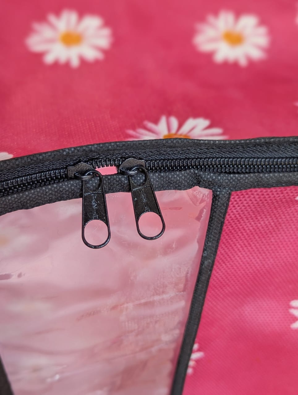 Large Non-Woven Clothes Storage Bag with Dual Zipper & Handles (120 GSM)