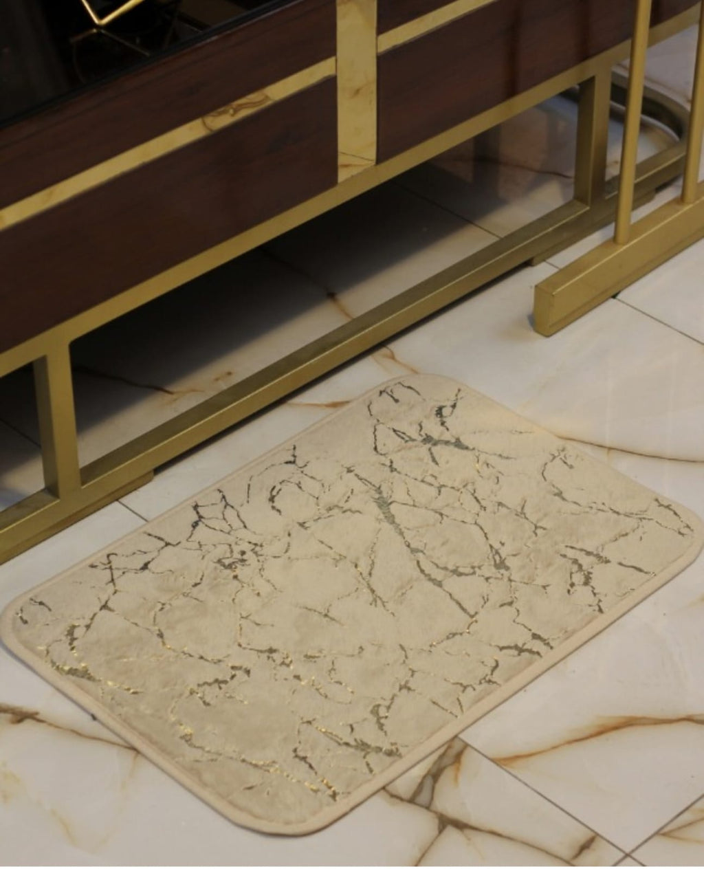 Luxurious Gold Stripe Faux Rabbit Fur Mat Size 40cm x 60cm