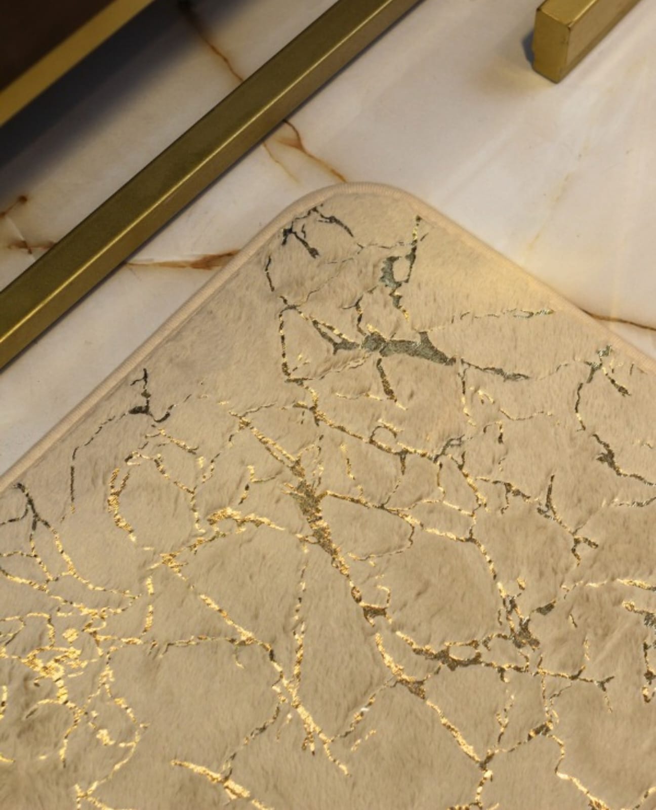 Luxurious Gold Stripe Faux Rabbit Fur Mat Size 40cm x 60cm
