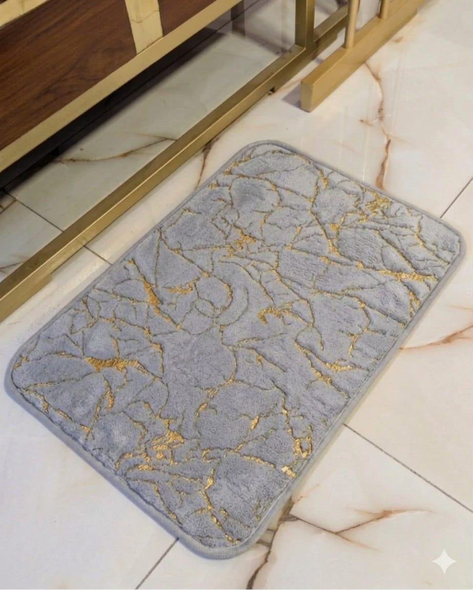 Luxurious Gold Stripe Faux Rabbit Fur Mat Size 40cm x 60cm