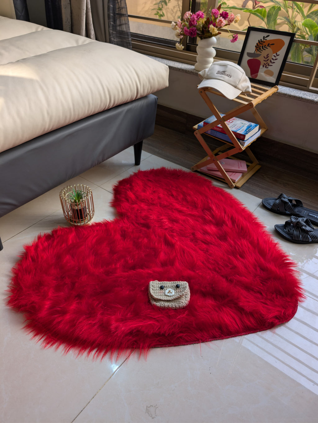 Fluffy Heart Faux Fur Rug – Soft Luxury Bedroom Mat (70 × 80 cm)